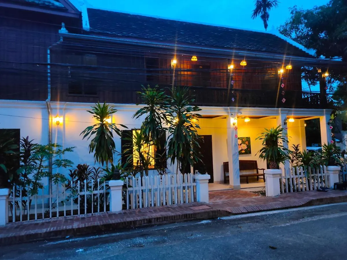 Bed & Breakfast Lotus Corner - Heritage B&B Luang Prabang Laos